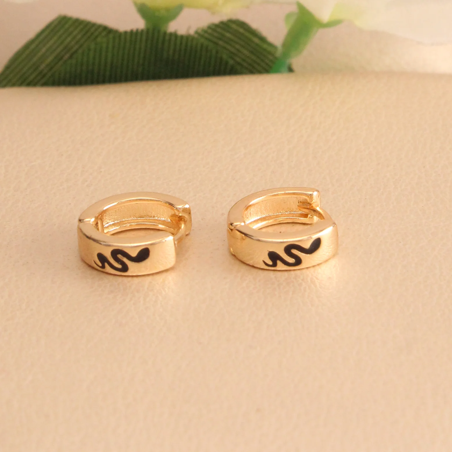 Hug. serpiente covergold rodio - HRG255